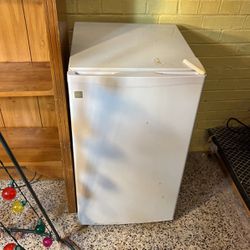 Refrigerator Small