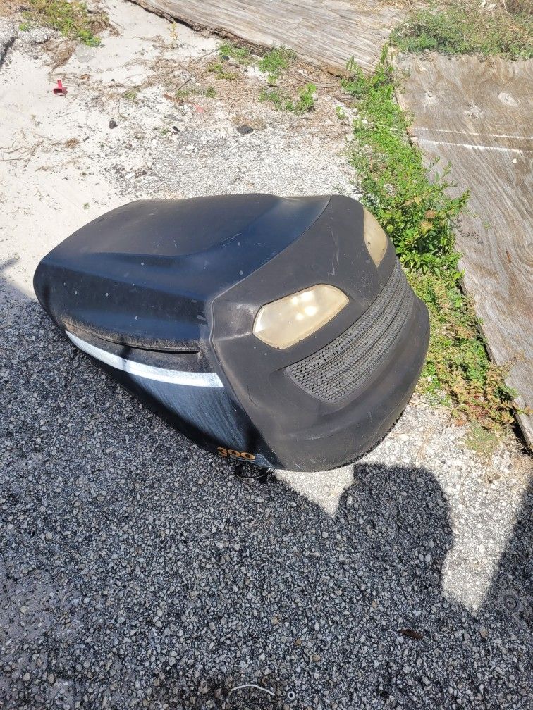 ((Hood Poulan/craftsman)) Mower