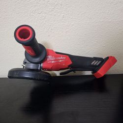MILWAUKEE M18 FUEL 4 1/2 “ 5” ANGLE GRINDER 