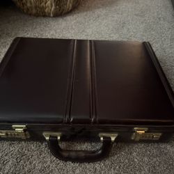 Briefcase 
