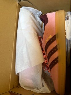 Adidas Meunchen size 9.5 new