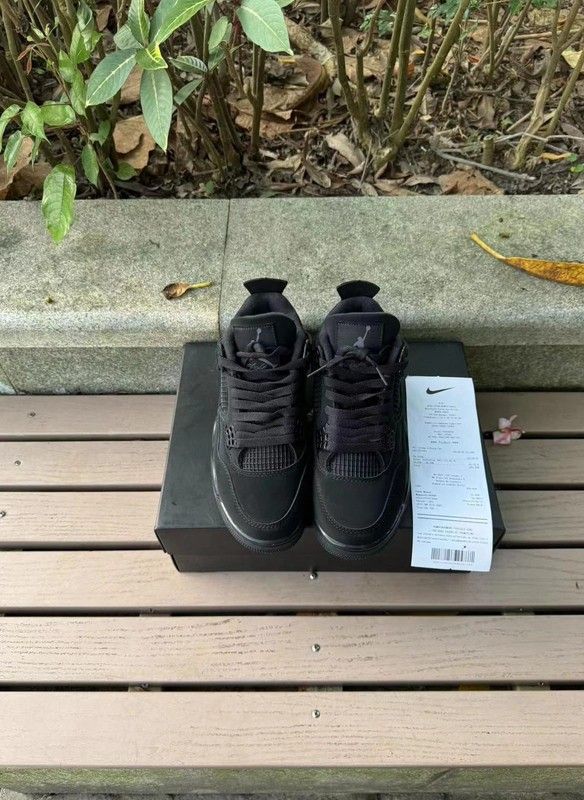 Jordan 4 Black Cat