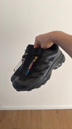 Salomon size 9.5