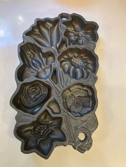 Vintage Wilton Cast Iron Flower Cake Pan – 1987 – Made in USA