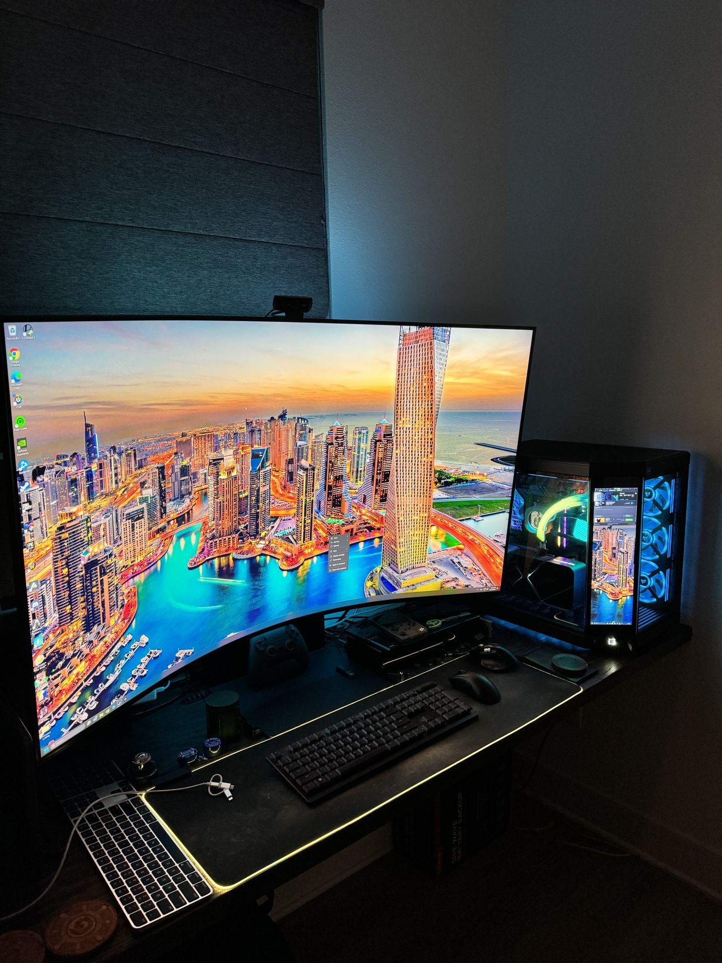55” Samsung Odyssey Ark Monitor (Local Pickup Only)