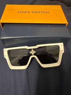 Louis Vuitton cyclone white sunglasses