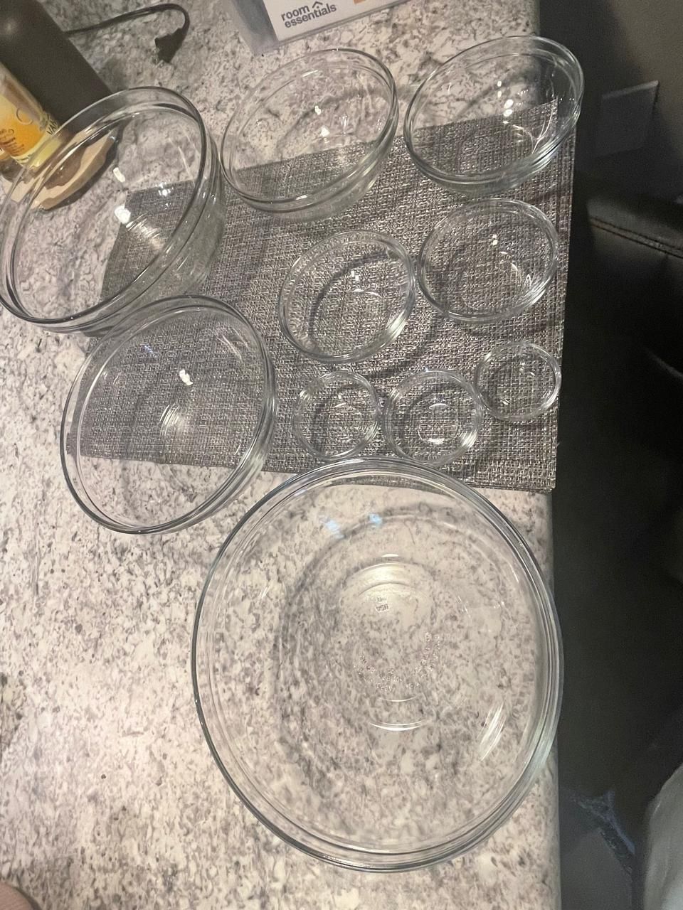 Clear glass bowls (10 pieces)