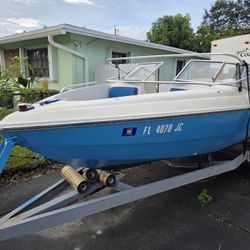 BOTE JHONSON 90.   1996.  17' FEET. 