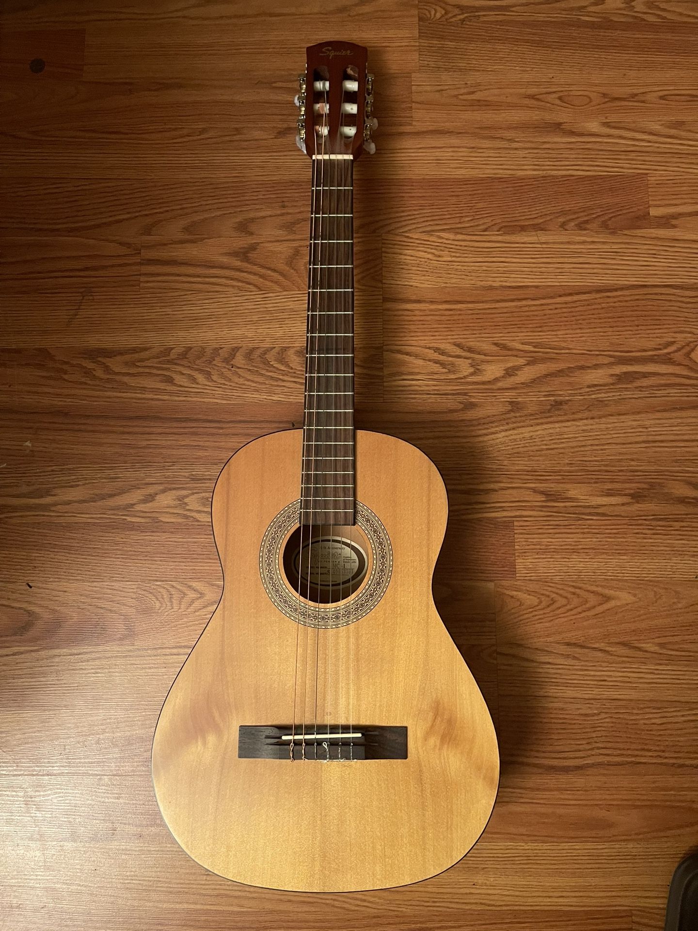 Squier By Fender Classic Guitar Including Carry Bag