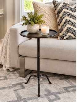 Round Metal Accent Side Table Cocktail Table