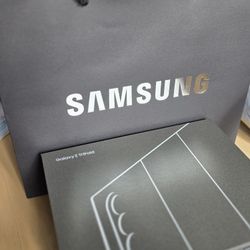 Samsung Galaxy Z Trifold 512GB (US Variant) – Brand New, Sealed, Rare