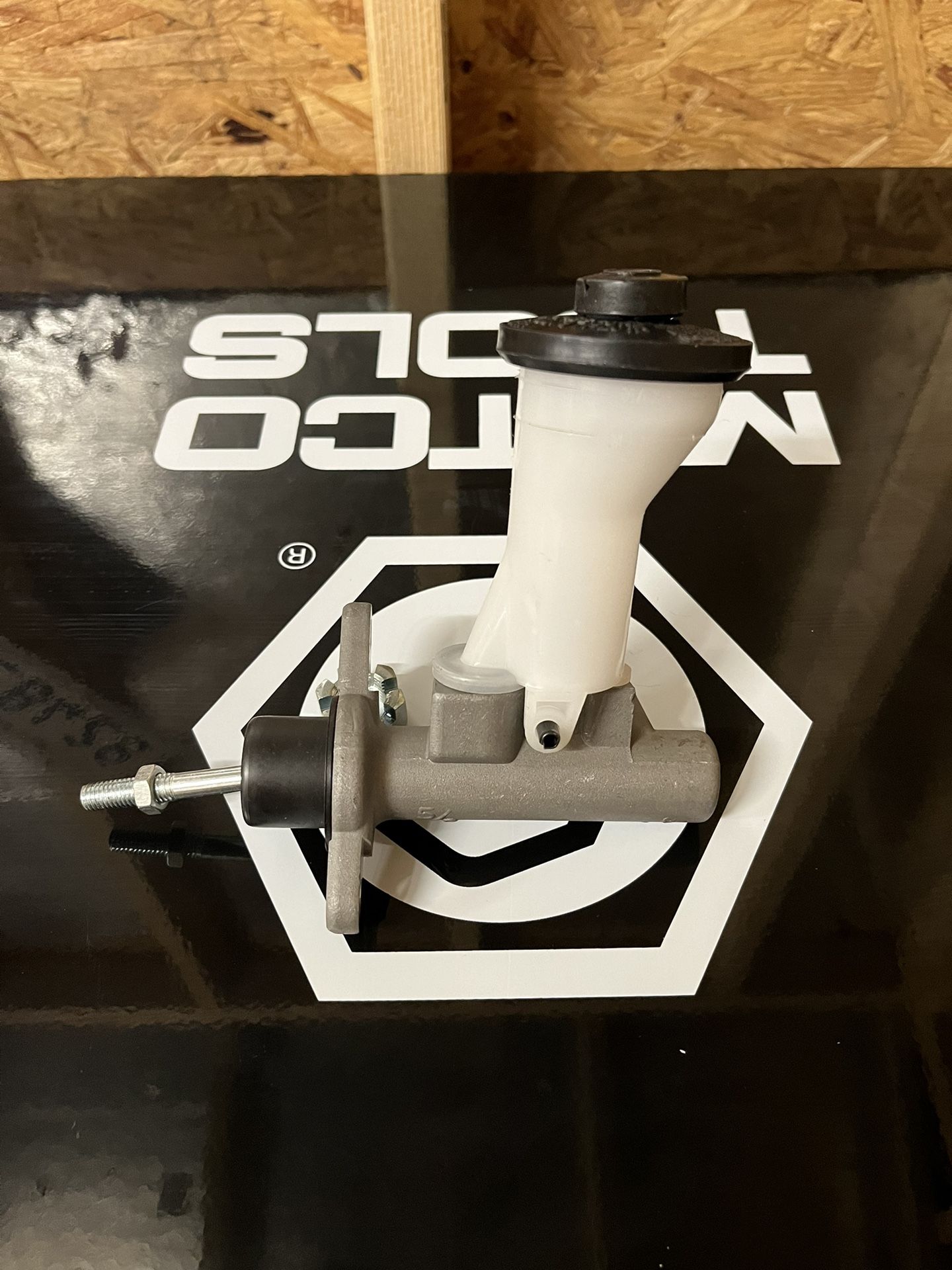 Master Cylinder Toyota Tacoma (96-04)