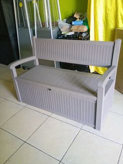 72 Gal. Gray Wicker Outdoor Storage Bench