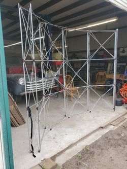 Pop-up Tradeshow Display Stand