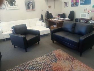 New Loveseat and Chair! Free Delivery 🚚!