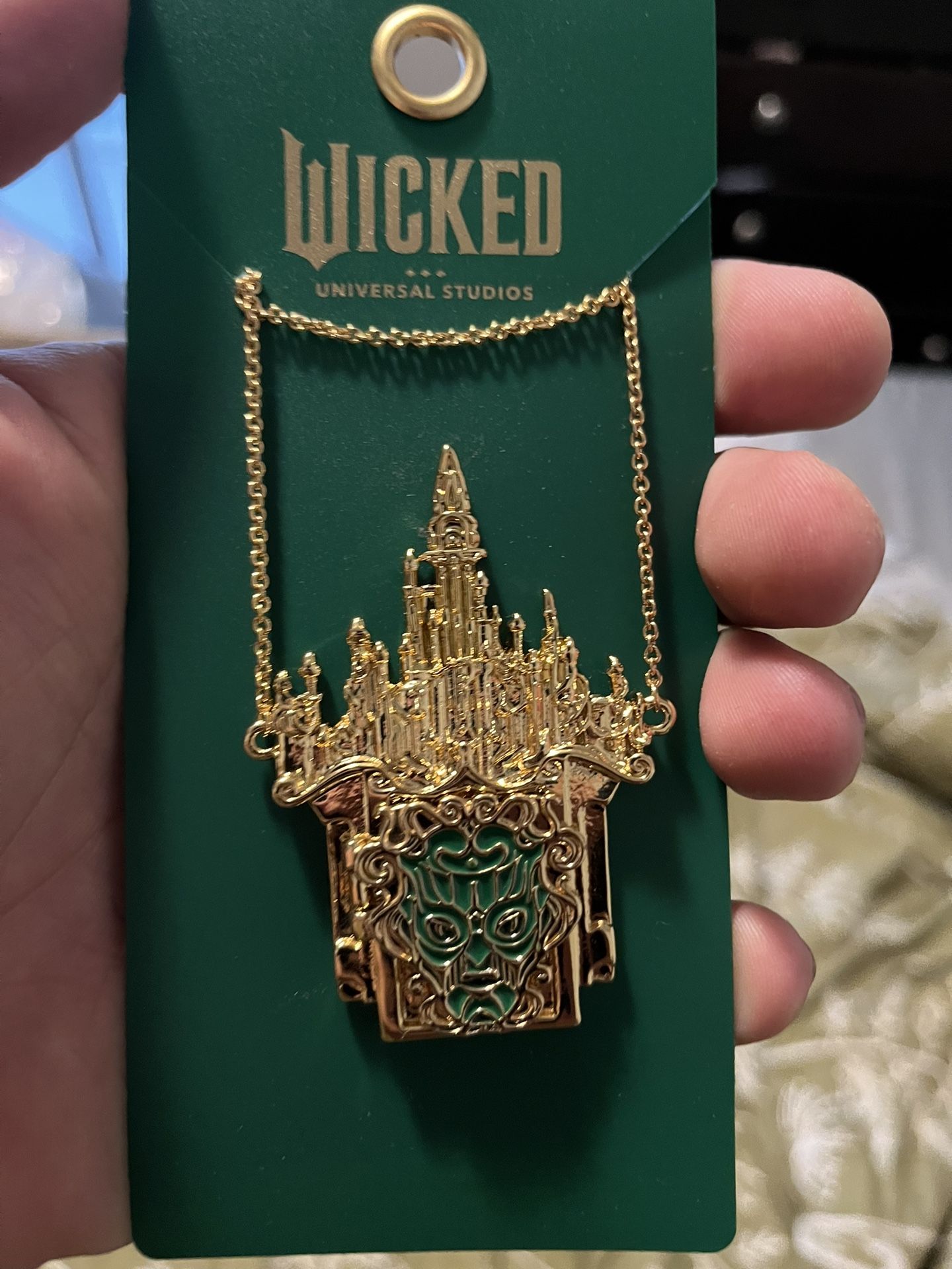 Wicked Pendant - The Wizard