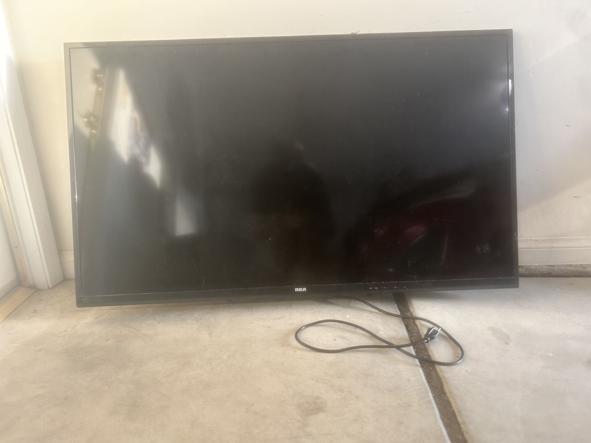 45 Inch RCA tv
