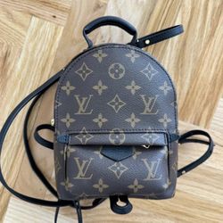 Louis Vuitton fashion items