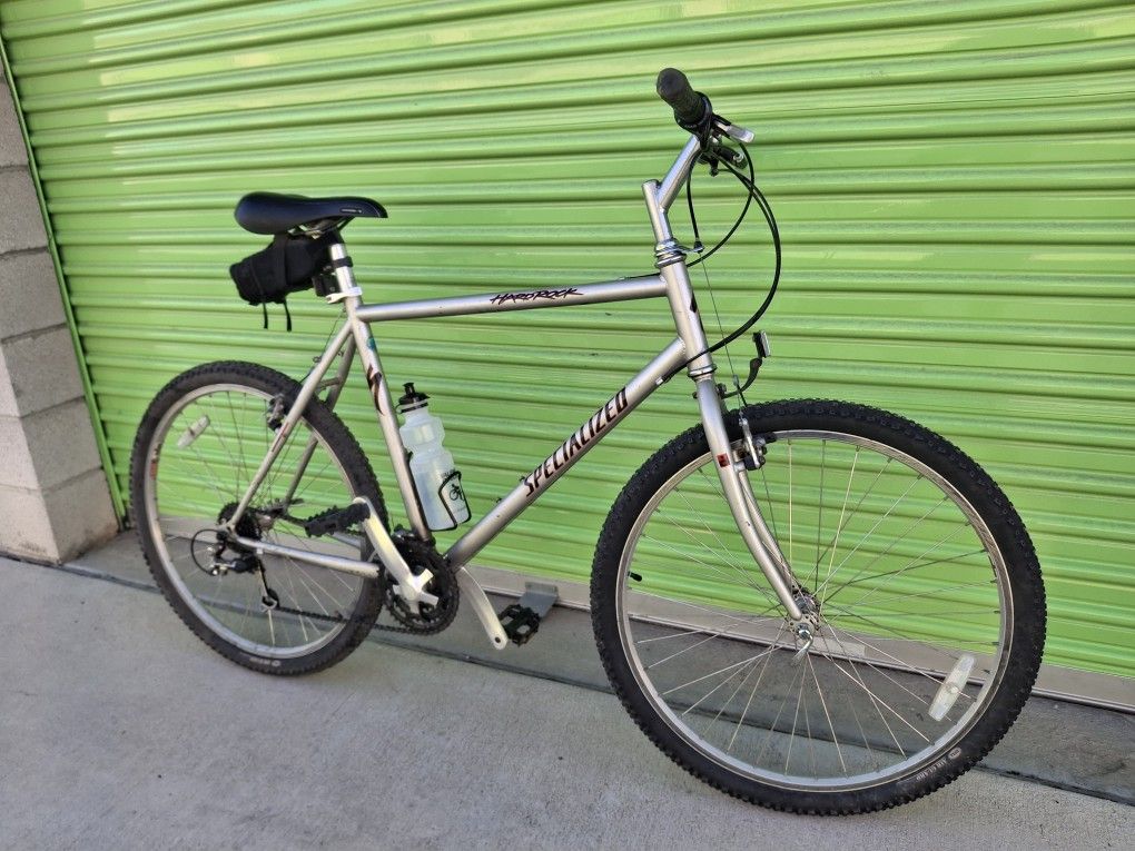 SPECIALIZED HARDROCK 21 SPEEDS TIRE 26 SIZE L