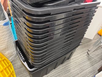 14 HEAVY-DUTY STORAGE TOTE 27 GAL