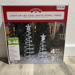 2 Spiral Christmas Trees