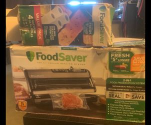 Food Saver Vacuum and Vacuum Seal Rolls