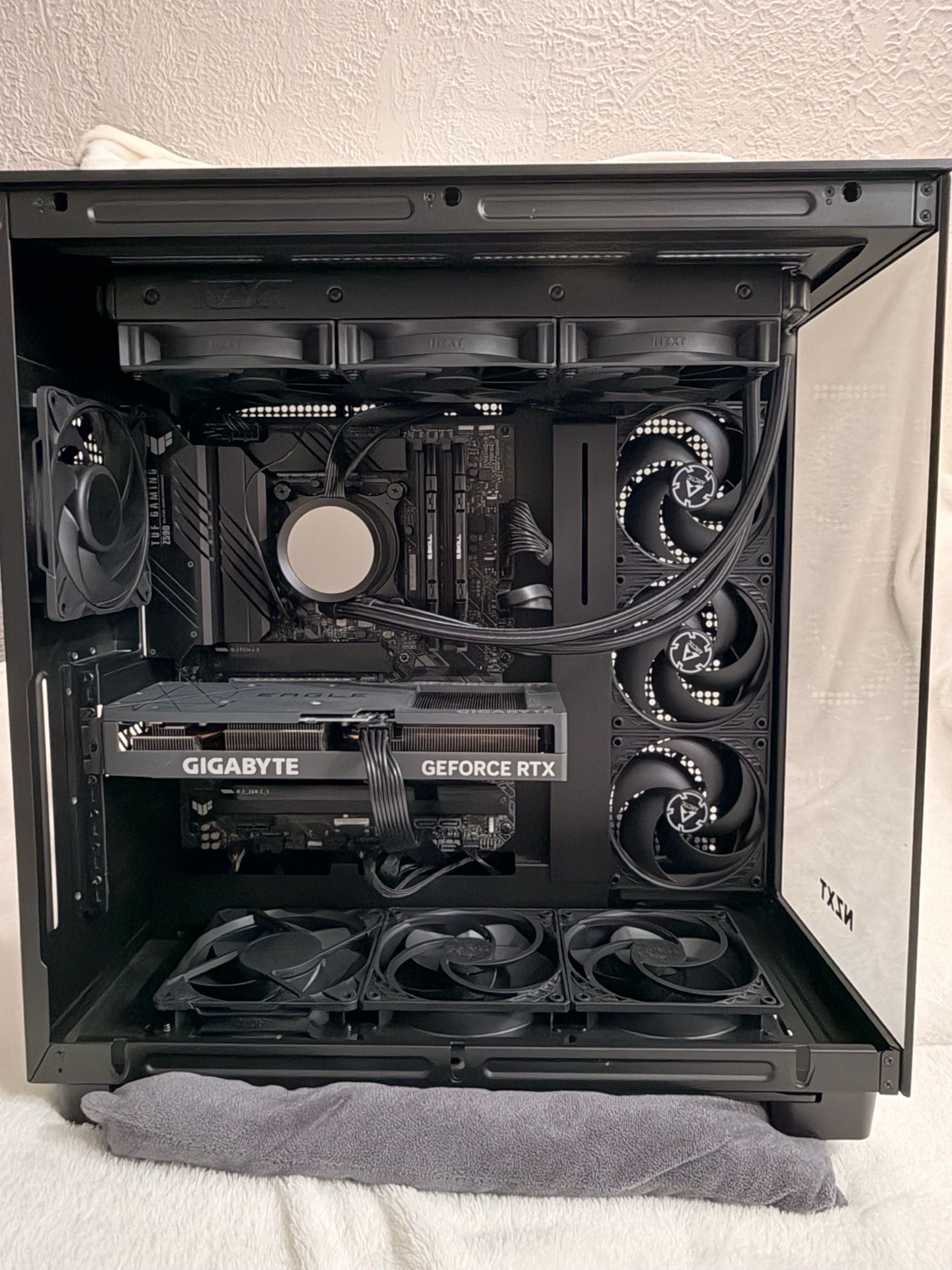 Gaming PC + Curved Monitor