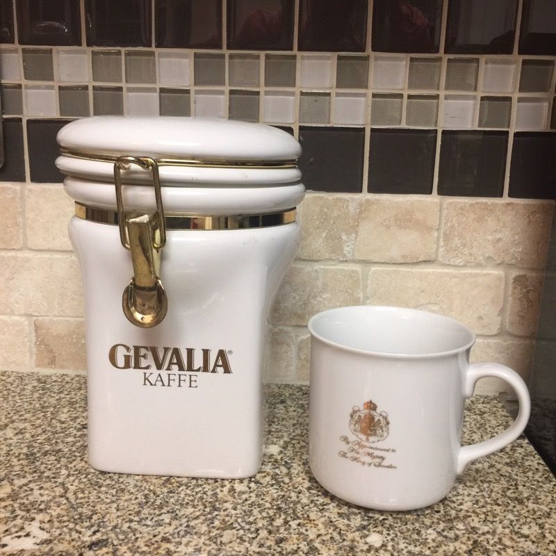 Vintage Gevalia Coffee White Kaffe Porcelain Ceramic Canister + kaffee/Tea Cup Mug, "By Appoinments to His Majesty The King of Sweden" Collection