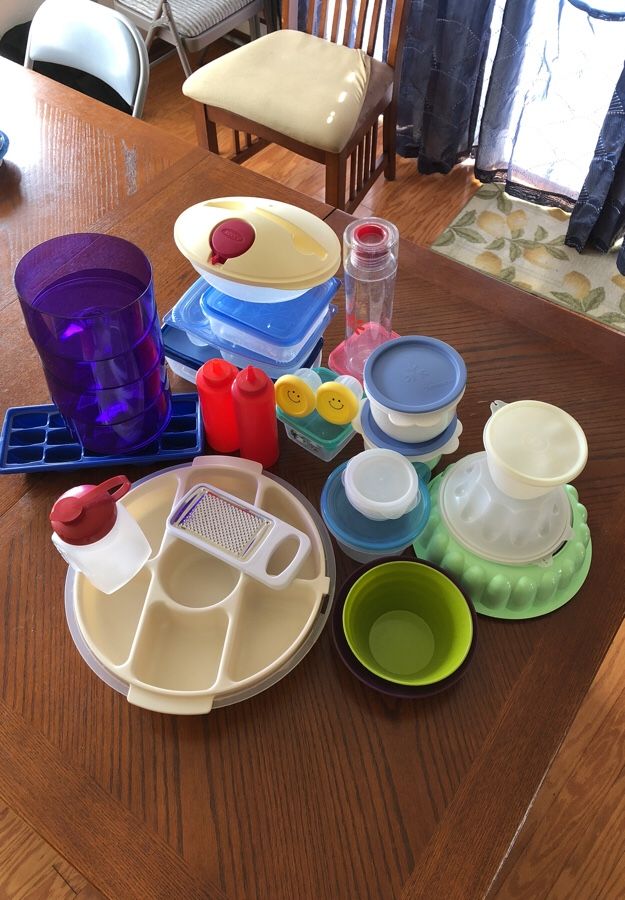 Vintage TUPPERWARE Tumblers! for Sale in Aliso Viejo, CA - OfferUp