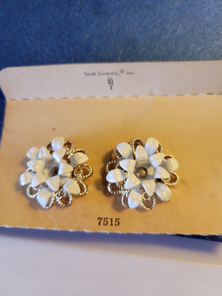 Vintage Sarah Coventry Old New Stock Earrings
