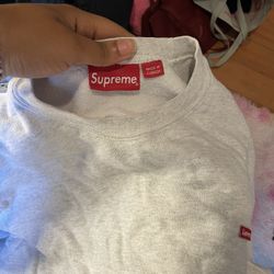 Supreme Sweatshirt