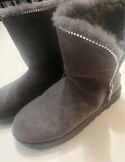 Ugg boots size 7