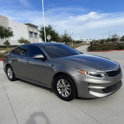 2017 KIA Optima 