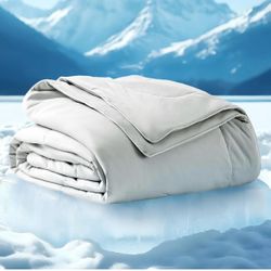 Bedsure Cooling Blankets for Hot Sleepers - Cooling Comforter, Cold Summer Blanket Queen Size for Bed, Ice Breathable and Lightweight Gift for Night S