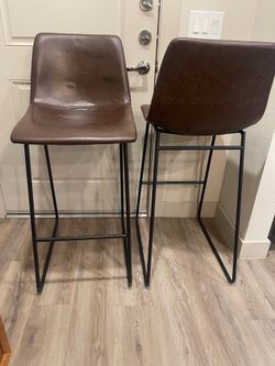 Ashley Centiar Pub Height Bucket Seat Bar Stool (Set of 2)
