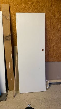 28” Flat Interior 2 Doors And 2 Bifold