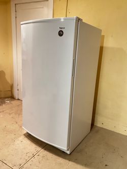 Upright freezer