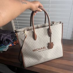 👜 Michael Kors Large Logo Tote Bag - Brown Trim - Excellent Condition