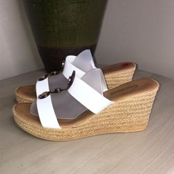 NEW Toscanella Deane White Tortoise Slip on comfort Sandal Size 10 Made in Italy New Without Box.