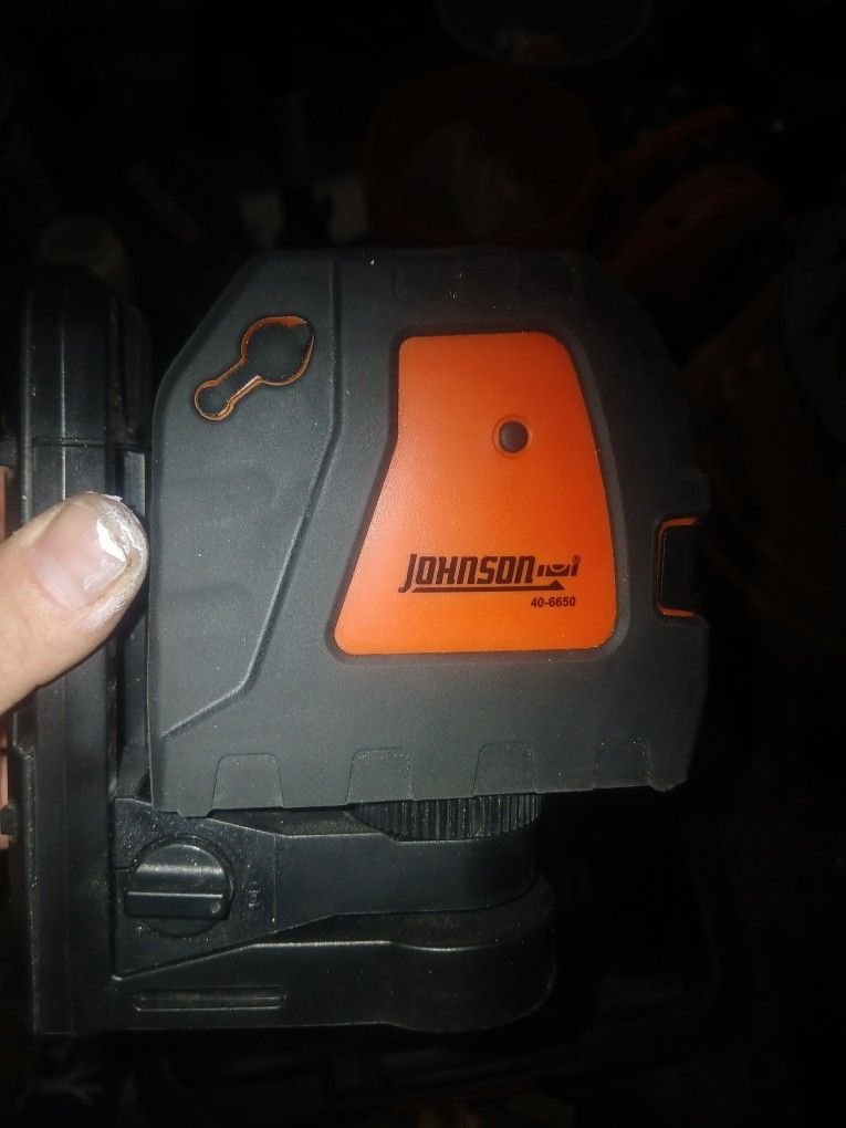 Johnson  Cross Hair Laser Line