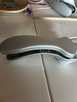 Silver pampered chef garlic, smasher