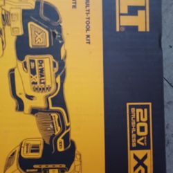 DeWalt Brushless 3 Speed Oscillating Multi-tool Kit