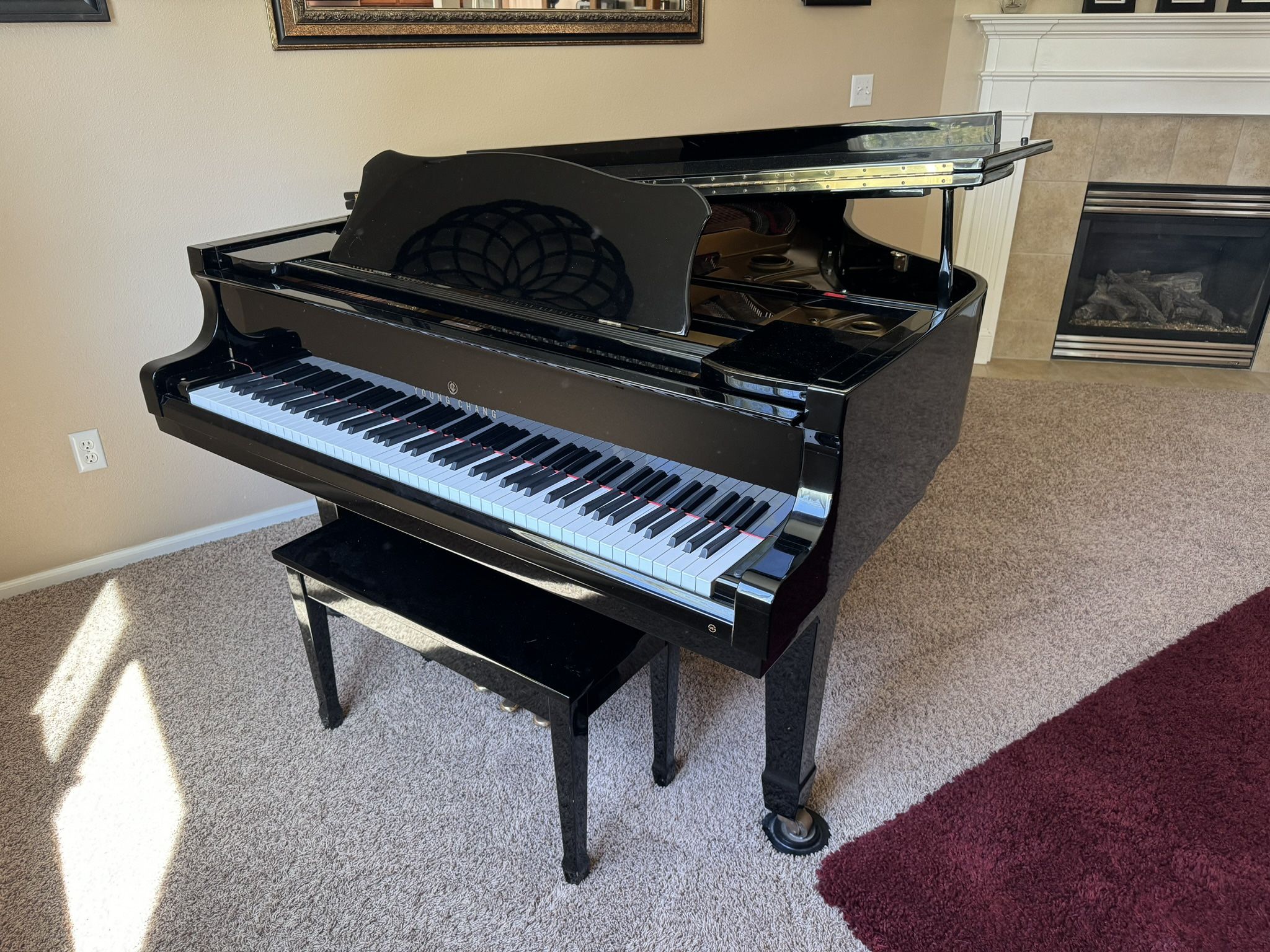 Young Chang Grand Piano G-185
