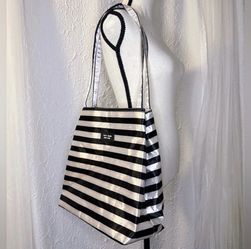 Kate spade New York black and white stripped tote bag purse