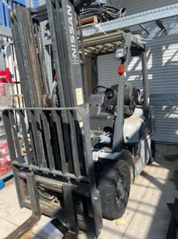 2020 Nissan MP1F2A25LV Propane Forklift 5000LB