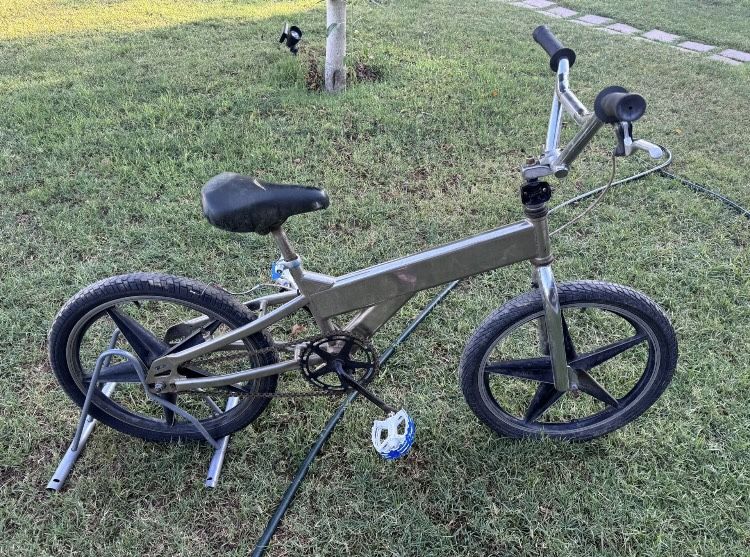 Mid School 20” Dyno Bazooka BMX