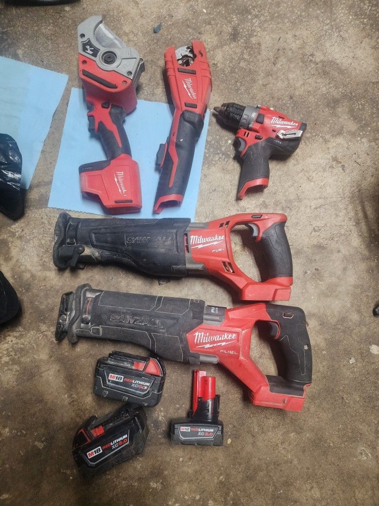 Conbo Milwaukee M18 Y M12