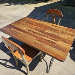 Wood Dinning Table With 2 Chairs