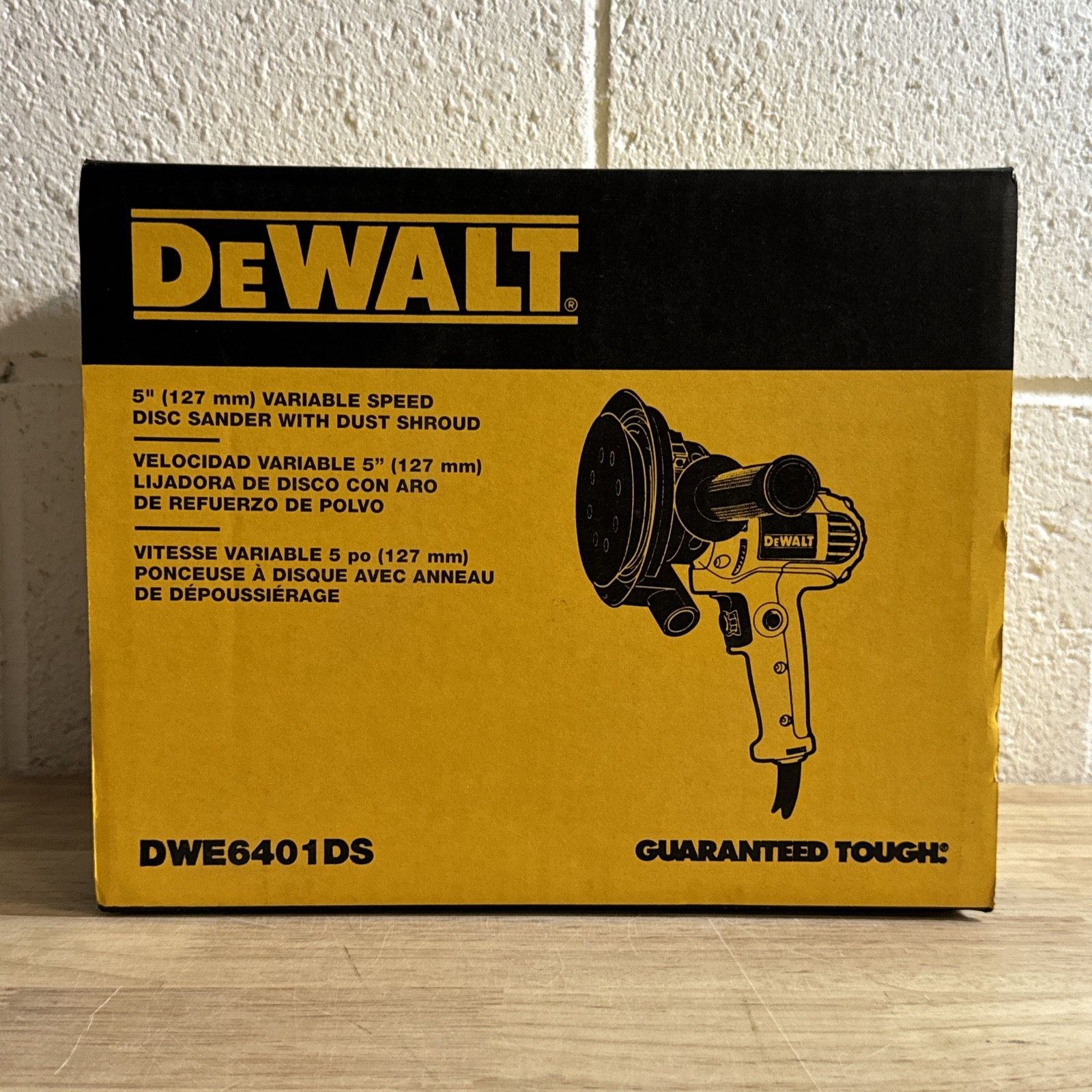 DEWALT DWE6401DS 120V 5”Variable Speed Disc Sander
