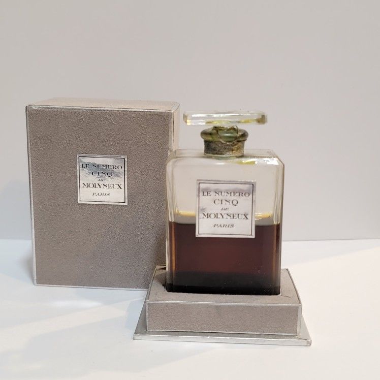 Antique NUMERO CINQ by Molyneux PARIS Parfum In Original Box